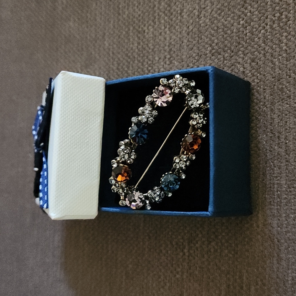 BROOCH PIN with Colorful Fashion Stones